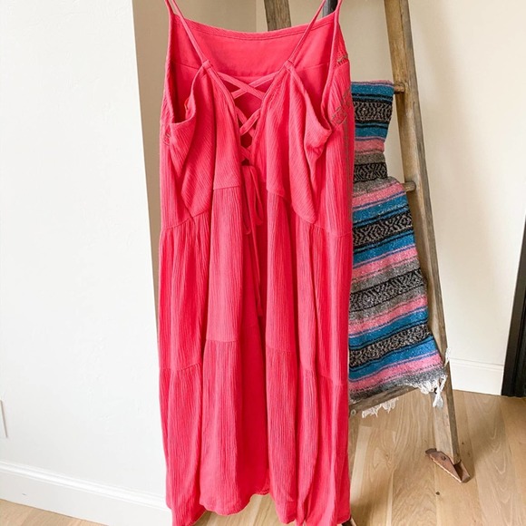 CHELSEA & VIOLET Women's Pink Embroidered Sleeveless Lace Back Midi Dress sz M - Picture 3 of 6